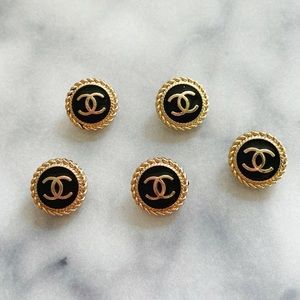 Bundle of 5 *imperfect* Chanel Medallion Buttons